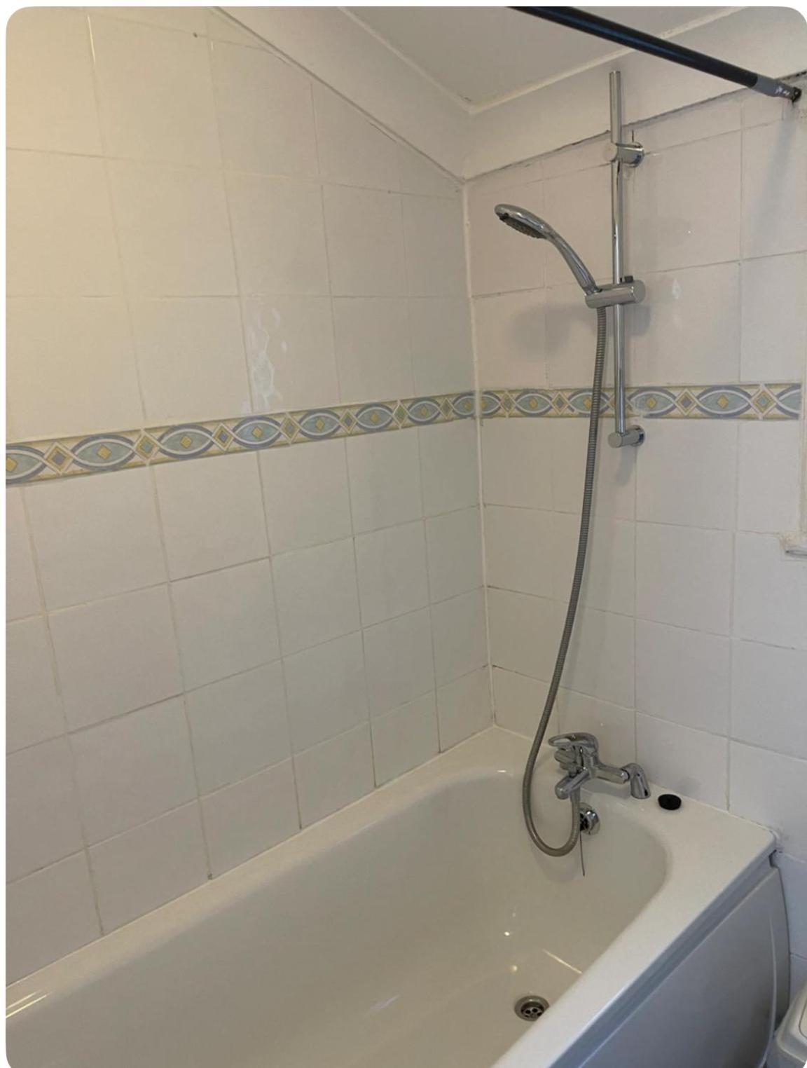 Lovely Room In Tottenham Londres Extérieur photo